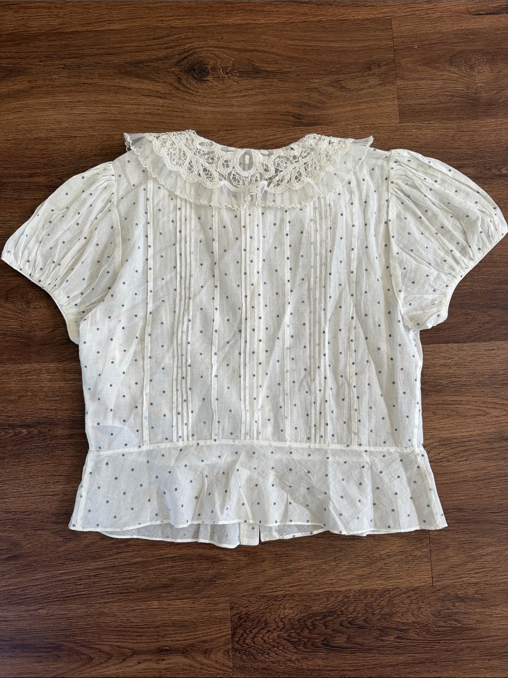 Doen Oleta Polka Dot Lace Collar Top - Picture 10 of 10
